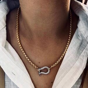 Western Necklace Horseshoe Buckle Gold Tone Chain Necklace Cowgirl